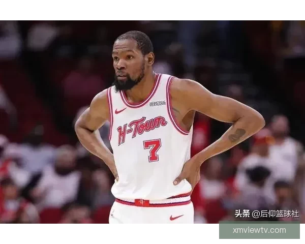 杜兰特称詹姆斯能打4到5年 末节仅出手2次重视团队篮球